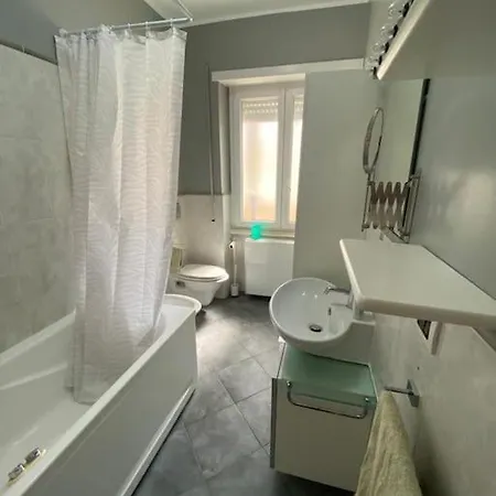 Vacanze Romane ~ Cozy Flat Apartamento